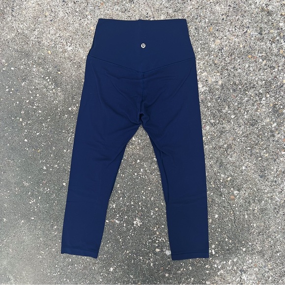 Lululemon Navy Blue Cropped Leggings High Waisted Capri Gym Tights Size 4 - Picture 4 of 12